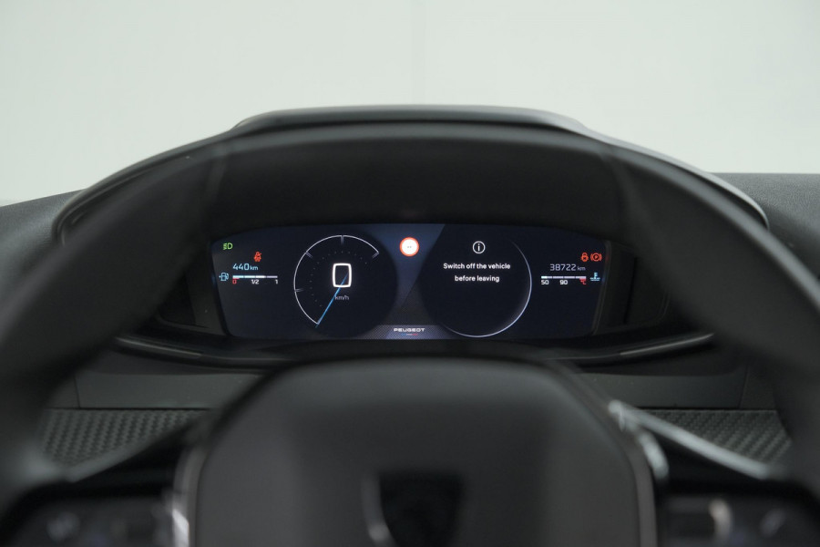Peugeot 2008 PureTech 100 Allure | Camera | Navigatie | Parkeersensoren | Apple Carplay