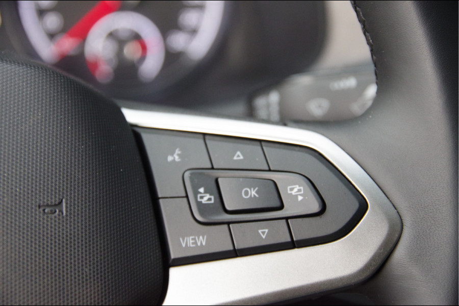 Volkswagen Transporter 2.0 TDI L2 150PK AUT. LED, TREKHAAK, CRUISE, CARPLAY, AIRCO, PARKEERSENSOREN, NL AUTO, NAP