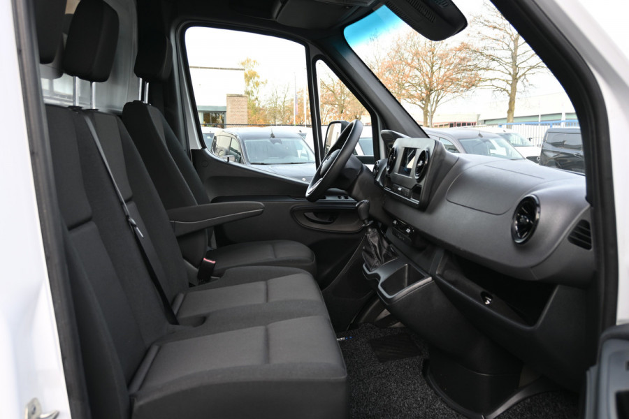 Mercedes-Benz Sprinter 515 CDI L3 Bakwagen met laadklep Dhollandia klep, MBUX met Apple Carplay/Android Auto