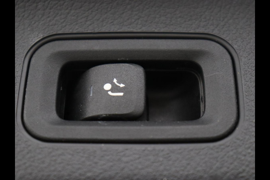 Mercedes-Benz EQA 250 AMG 67kWh | Trekhaak | Carplay | Head-Up | Stoelverwarming | Memory | Keyless | Navigatie | Leder/Alcantara | Sfeerverlichting | Widescreen | Full LED | Park Assist