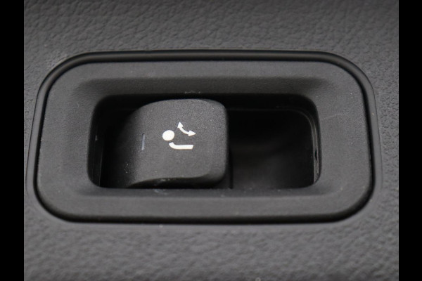 Mercedes-Benz EQA 250 AMG 67kWh | Trekhaak | Carplay | Head-Up | Stoelverwarming | Memory | Keyless | Navigatie | Leder/Alcantara | Sfeerverlichting | Widescreen | Full LED | Park Assist