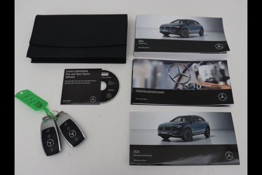 Mercedes-Benz EQA 250 AMG 67kWh | Trekhaak | Carplay | Head-Up | Stoelverwarming | Memory | Keyless | Navigatie | Leder/Alcantara | Sfeerverlichting | Widescreen | Full LED | Park Assist