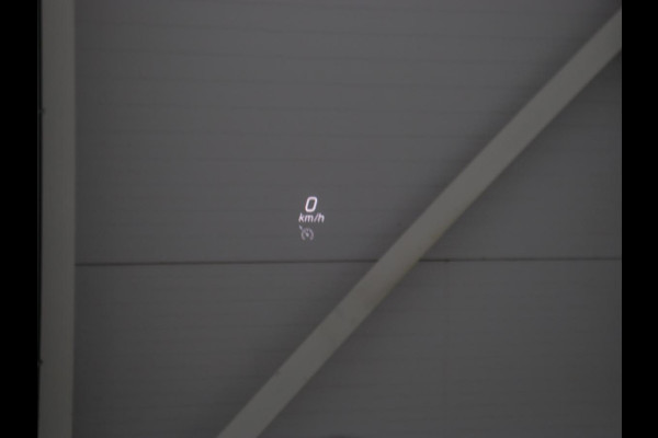 Mercedes-Benz EQA 250 AMG 67kWh | Trekhaak | Carplay | Head-Up | Stoelverwarming | Memory | Keyless | Navigatie | Leder/Alcantara | Sfeerverlichting | Widescreen | Full LED | Park Assist