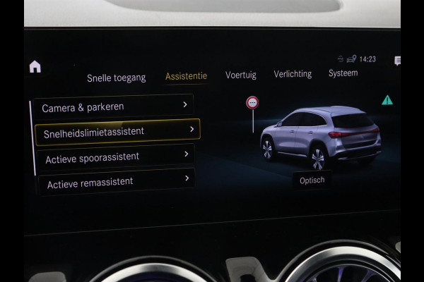 Mercedes-Benz EQA 250 AMG 67kWh | Trekhaak | Carplay | Head-Up | Stoelverwarming | Memory | Keyless | Navigatie | Leder/Alcantara | Sfeerverlichting | Widescreen | Full LED | Park Assist