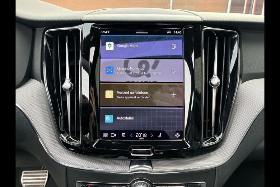 Volvo XC60 2.0 T6 Plug-in hybrid AWD R-Design Long Range SOH 93% | Skyroof | 20" Lmv | Sportstoelen | Stoel-stuurverwaming | A-Cam