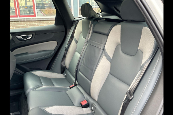 Volvo XC60 2.0 T6 Plug-in hybrid AWD R-Design Long Range SOH 93% | Skyroof | 20" Lmv | Sportstoelen | Stoel-stuurverwaming | A-Cam