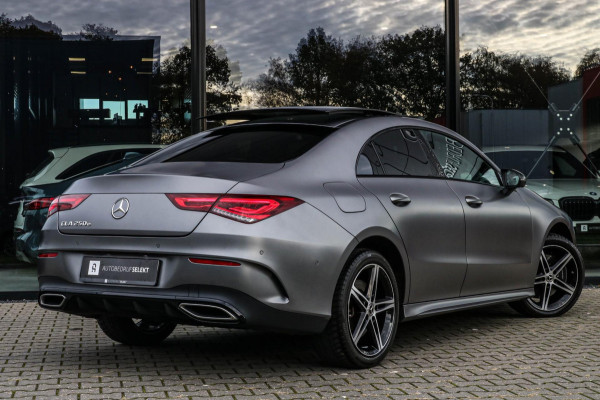 Mercedes-Benz CLA-Klasse 250 e AMG - PANO - MATGRIJS - SFEER - CAMERA