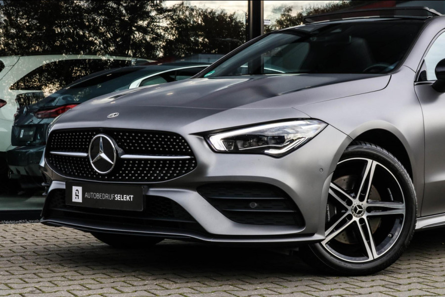 Mercedes-Benz CLA-Klasse 250 e AMG - PANO - MATGRIJS - SFEER - CAMERA