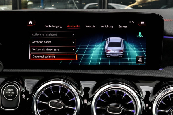 Mercedes-Benz CLA-Klasse 250 e AMG - PANO - MATGRIJS - SFEER - CAMERA