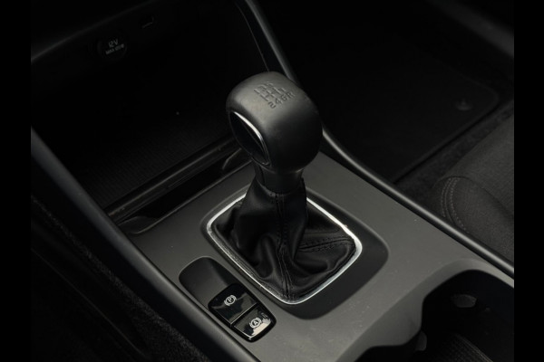 Volvo XC40 1.5 T3 Momentum M2019 LAGE KM 1e EIG NAVI PDC SPORTVELGEN CR CON