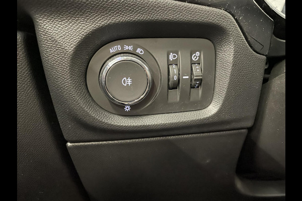Opel Corsa 1.2 Edition Navigatie Apple Carplay/Android Auto Camera Parkeersensoren Cruise Control Airco