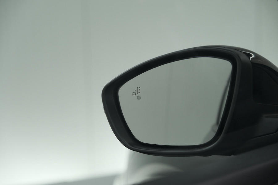 Peugeot 208 PureTech 100 Allure | 360 Camera | Adaptieve Cruise Control | Dodehoekdetectie | Navigatie