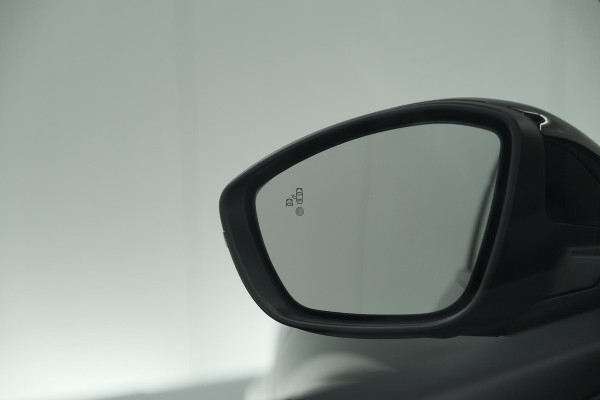 Peugeot 208 PureTech 100 Allure | 360 Camera | Adaptieve Cruise Control | Dodehoekdetectie | Navigatie