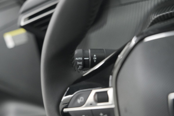 Peugeot 208 PureTech 100 Allure | 360 Camera | Adaptieve Cruise Control | Dodehoekdetectie | Navigatie