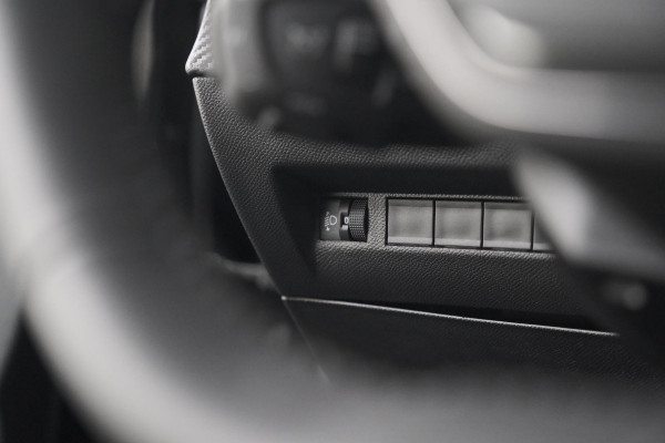 Peugeot 208 PureTech 100 Allure | 360 Camera | Adaptieve Cruise Control | Dodehoekdetectie | Navigatie