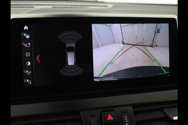 BMW 2 Serie Gran Tourer 216i Luxury Line 7-persoons | Trekhaak | Stoelverwarming | Leder | Head-Up | Camera | Navigatie | Full LED | Park Assist | Sfeerverlichting | Climate control | Getint glas