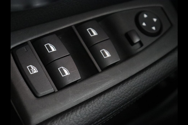 BMW 2 Serie Gran Tourer 216i Luxury Line 7-persoons | Trekhaak | Stoelverwarming | Leder | Head-Up | Camera | Navigatie | Full LED | Park Assist | Sfeerverlichting | Climate control | Getint glas