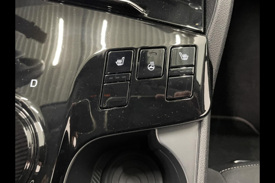 Kia Sportage 1.6 T-GDi PHEV 265pk AWD DynamicLine Airco Navi Carplay Adaptive Cruise Control PDC VA+ Camera 19" LM Velgen Full LED Virtual Cockpit