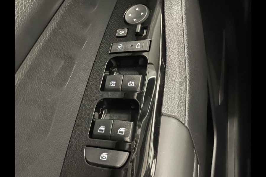 Kia Sportage 1.6 T-GDi PHEV 265pk AWD DynamicLine Airco Navi Carplay Adaptive Cruise Control PDC VA+ Camera 19" LM Velgen Full LED Virtual Cockpit
