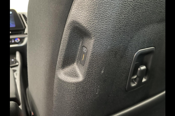 Kia Sportage 1.6 T-GDi PHEV 265pk AWD DynamicLine Airco Navi Carplay Adaptive Cruise Control PDC VA+ Camera 19" LM Velgen Full LED Virtual Cockpit