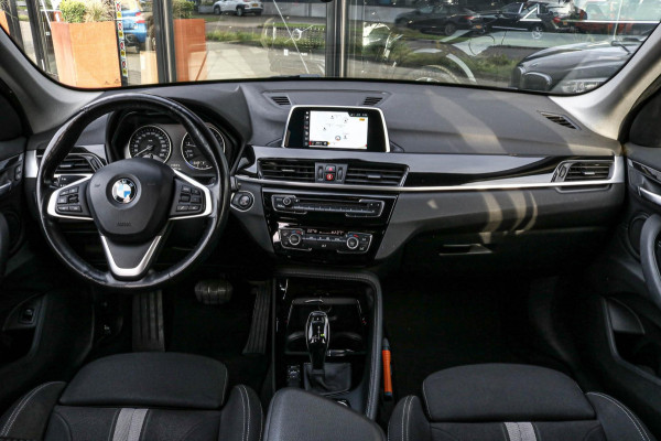 BMW X1 SDrive18i - LED - AUTOMAAT - DEALER ONDERHOUDEN
