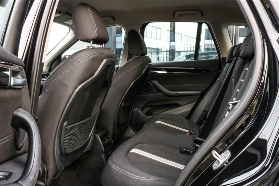 BMW X1 SDrive18i - LED - AUTOMAAT - DEALER ONDERHOUDEN
