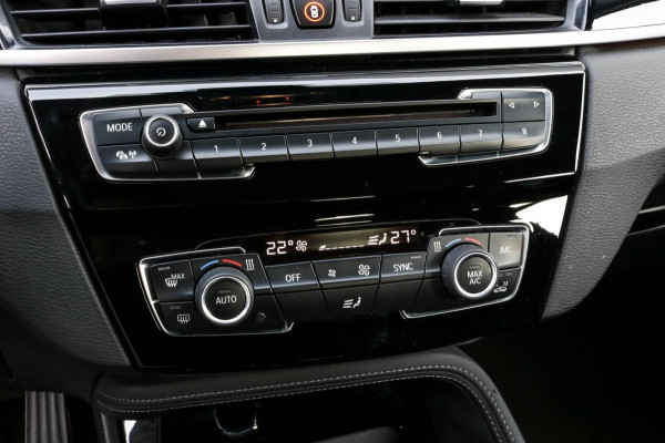 BMW X1 SDrive18i - LED - AUTOMAAT - DEALER ONDERHOUDEN