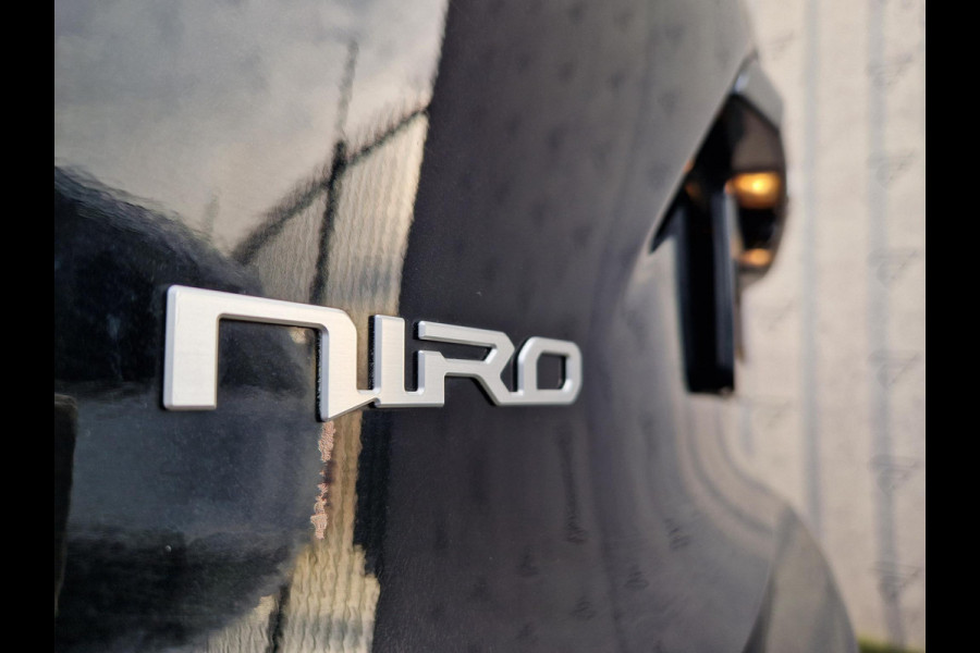 Kia Niro 1.6 GDi Hybrid DynamicPlusLine | Stoel -en Stuurverwarming | Head-Up Display | Elektr. Achterklep | Leder |