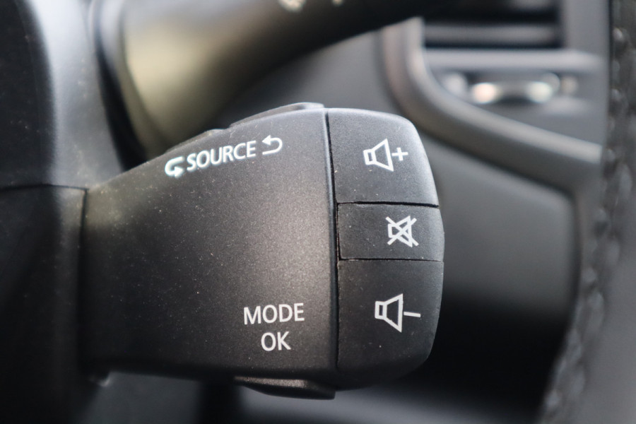 Renault MEGANE Estate 1.3 TCe 140 Equilibre | Trekhaak | Navi | Carplay |