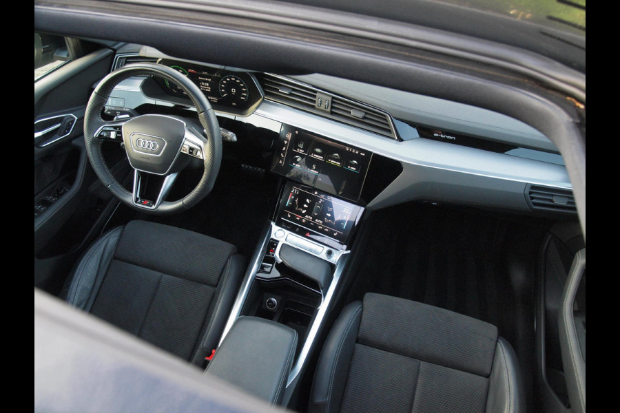 Audi e-tron e-tron 55 quattro advanced 95 kWh | S-line | Panoramadak | Bang & Olufsen | Camera | Apple Carplay |