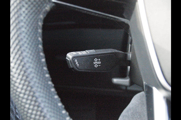 Audi e-tron e-tron 55 quattro advanced 95 kWh | S-line | Panoramadak | Bang & Olufsen | Camera | Apple Carplay |