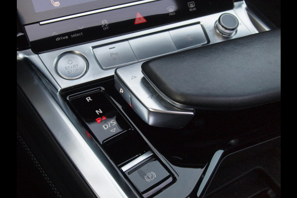Audi e-tron e-tron 55 quattro advanced 95 kWh | S-line | Panoramadak | Bang & Olufsen | Camera | Apple Carplay |