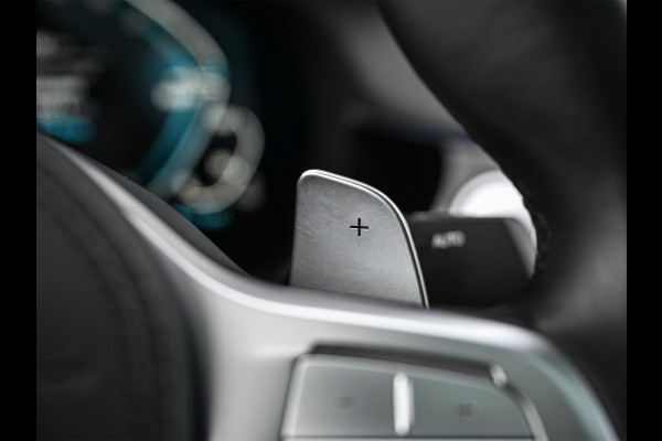 BMW 7 Serie 745e HIGH EXECUTIVE | M-SPORT | COMFORT ACCESS | STOELMASSAGE | ACTIVE CRUISE | ALCANTARA | HEAD-UP | DISPLAY KEY | LEDER | HARM