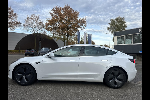 Tesla Model 3 Standard RWD Plus 60 kWh AUTOPILOT | AFNEEMBARE TREKHAAK | RIJKLAAR GELEVERD MET 12 MND BOVAG GARANTIE