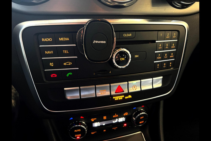 Mercedes-Benz GLA 180 Sport Edition AMG-Line_carplay_Panorama_Camera_Navi_Cruise