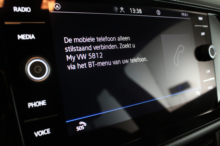 Volkswagen T-Cross 1.0 TSI Life 110pk Camera/Adapt.Cruise/Navi/Sensoren voor+achter