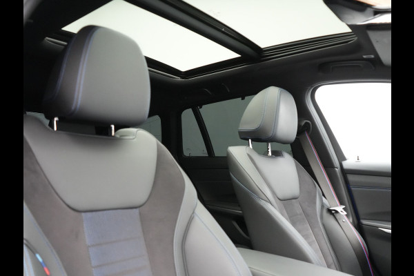 BMW 3 Serie Touring 330e M Sport Pro Plug In Hybrid 292pk Dealer O.H. PHEV | Widescreen Navi | Trekhaak Af Fabriek | Panodak | Adaptive Cruise | Camera |  Alcantara Sportstoelen Memory & Verwarmd | Sfeerverlichting | Apple Carplay | Stuur Verwarmd | Navigatie |