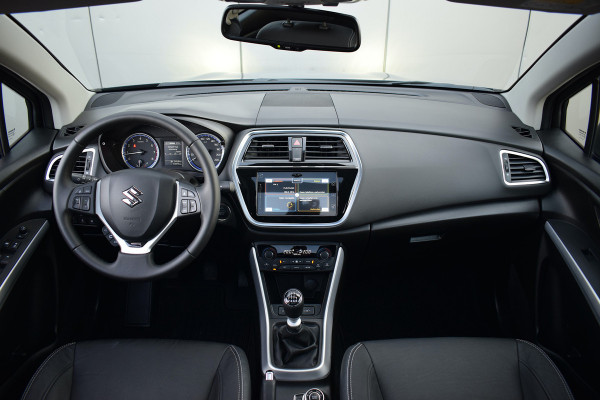 Suzuki S-Cross 1.4 Boosterjet AllGrip Style Smart Hybrid | 4X4 | Pano | Leer | Stoelverw. | Camera