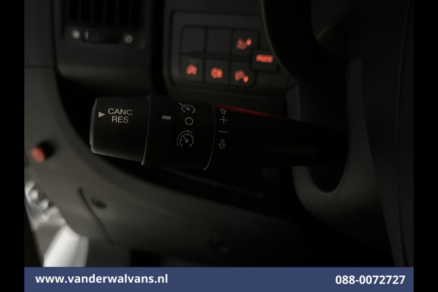 Peugeot Boxer 2.2 BlueHDi 141pk Bakwagen Laadklep Euro6 Airco | Cruisecontrol | Bijrijdersbank 955kg laadvermogen