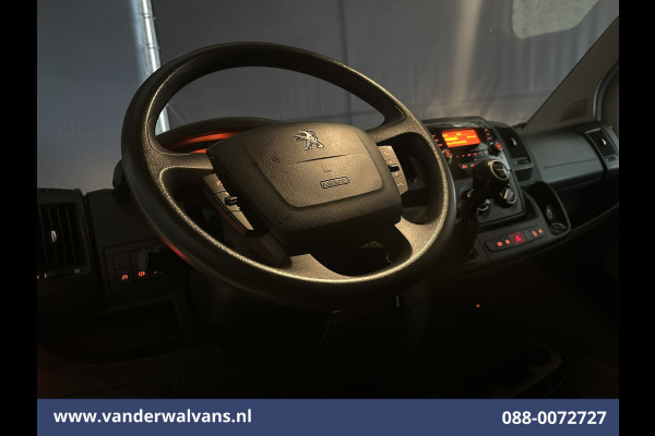 Peugeot Boxer 2.2 BlueHDi 141pk Bakwagen Laadklep Euro6 Airco | Cruisecontrol | Bijrijdersbank 955kg laadvermogen