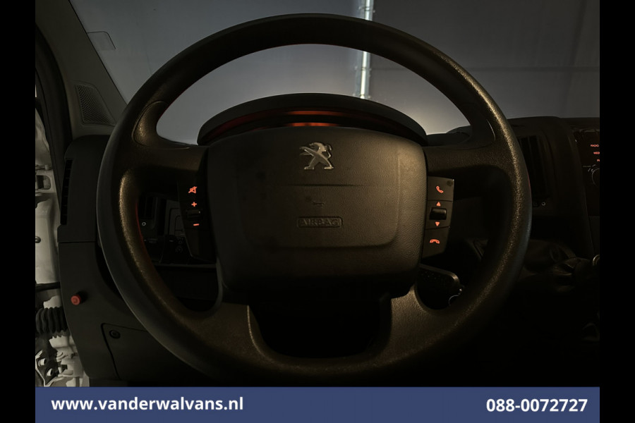 Peugeot Boxer 2.2 BlueHDi 141pk Bakwagen Laadklep Euro6 Airco | Cruisecontrol | Bijrijdersbank 955kg laadvermogen