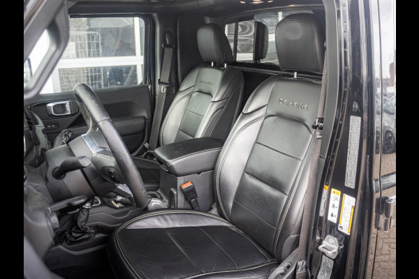 Jeep Wrangler Unlimited 2.0T Sahara | Grijs kenteken | Stoel-/Stuurverwarming | Navi |  Adapt. Cruise | Clima | Camera | Leder | Keyless | 20" Velgen