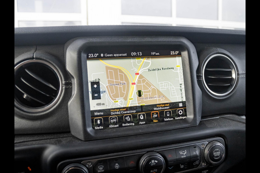 Jeep Wrangler Unlimited 2.0T Sahara | Grijs kenteken | Stoel-/Stuurverwarming | Navi |  Adapt. Cruise | Clima | Camera | Leder | Keyless | 20" Velgen