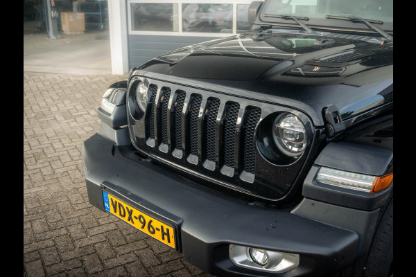 Jeep Wrangler Unlimited 2.0T Sahara | Grijs kenteken | Stoel-/Stuurverwarming | Navi |  Adapt. Cruise | Clima | Camera | Leder | Keyless | 20" Velgen