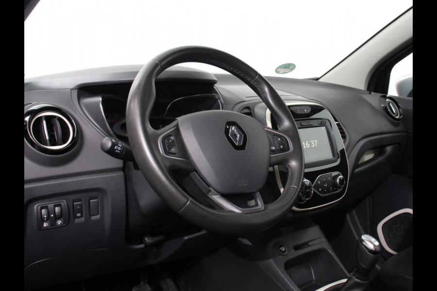 Renault Captur 0.9 TCe Intens | Navigatie | Climate Control | Parkeer Sensoren | Bluetooth | Cruise control | Lichtmetalen Velgen