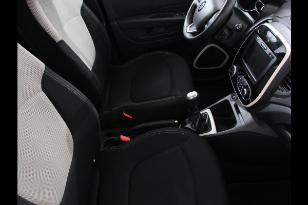 Renault Captur 0.9 TCe Intens | Navigatie | Climate Control | Parkeer Sensoren | Bluetooth | Cruise control | Lichtmetalen Velgen
