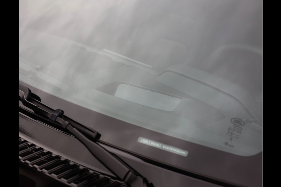 Land Rover Defender P400e 110 X-Dynamic HSE | Urban - Pano - Trekhaak - HUD