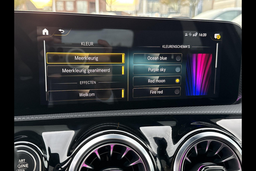 Mercedes-Benz A-Klasse 180 Business Solution Luxury | Pano | Memory stoelen | Achteruitrij camera |