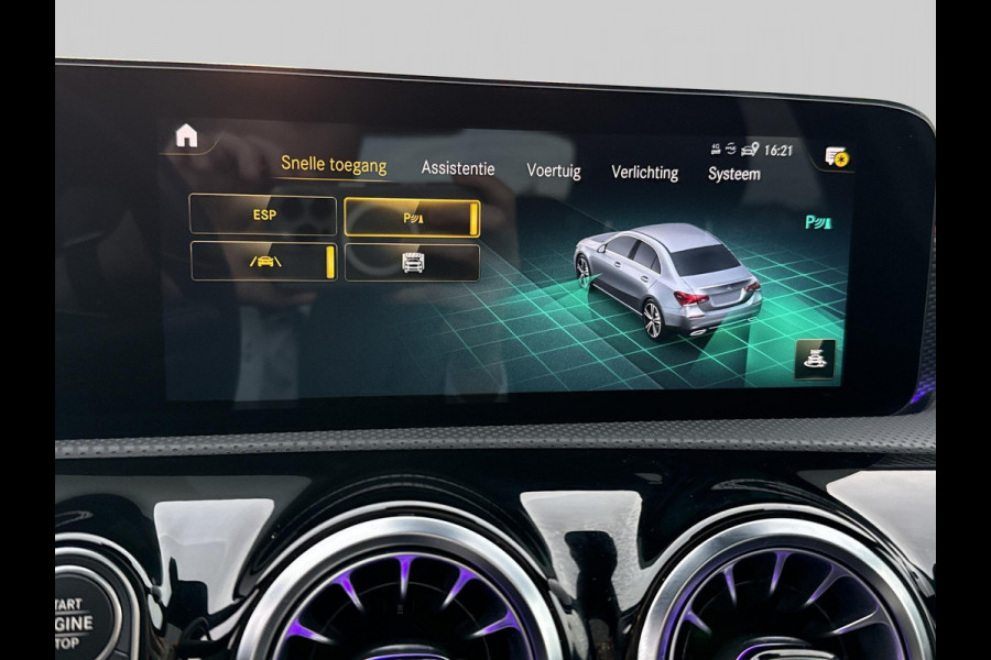 Mercedes-Benz A-Klasse 180 Business Solution Luxury | Pano | Memory stoelen | Achteruitrij camera |