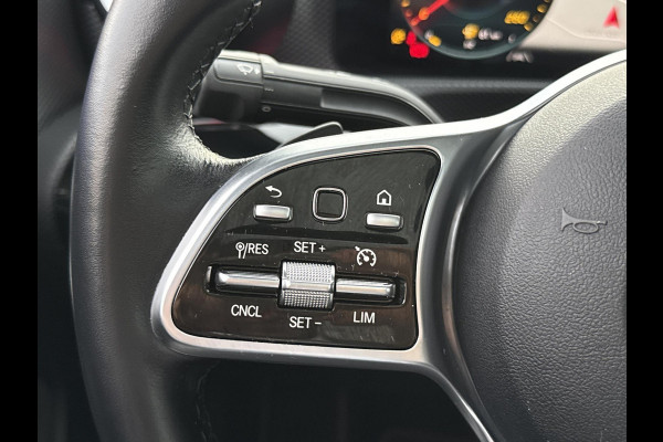 Mercedes-Benz A-Klasse 180 Business Solution Luxury | Pano | Memory stoelen | Achteruitrij camera |